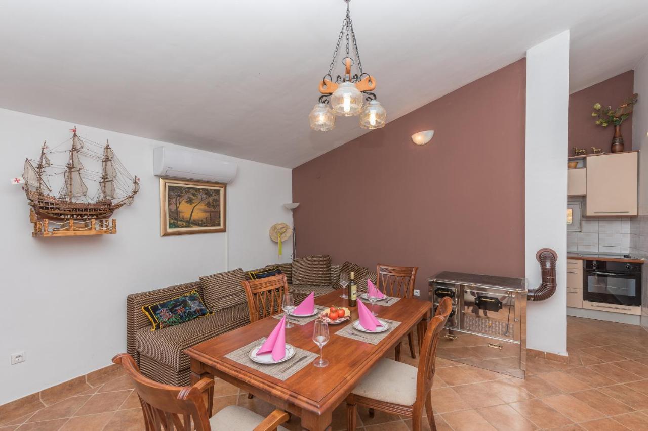 Holiday Home Frane Slivno  Eksteriør billede